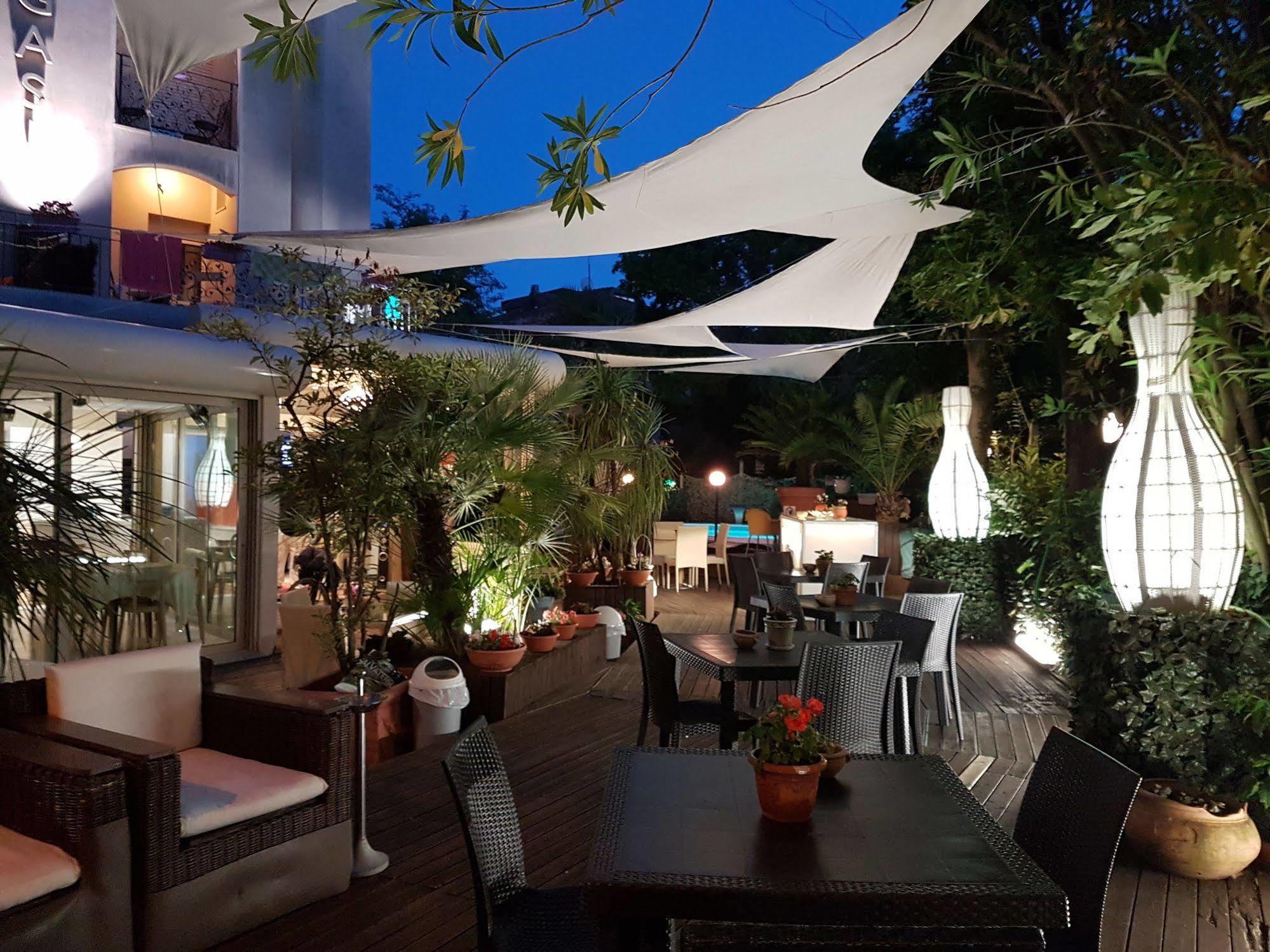 Hotel Bengasi ريميني المظهر الخارجي الصورة